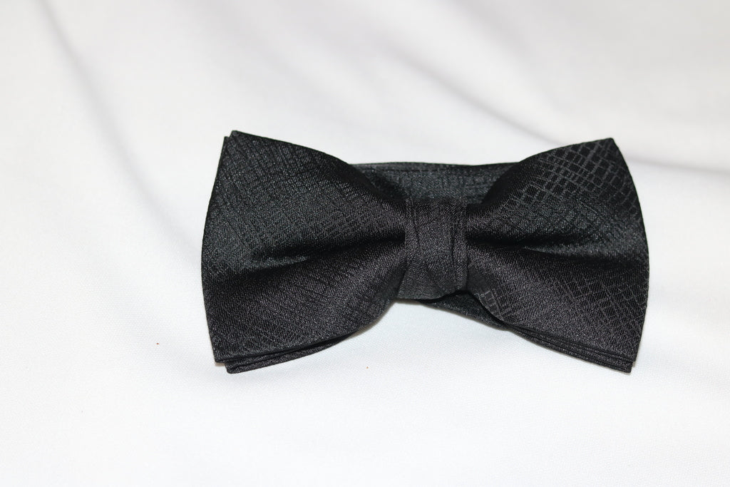 Modern Stripes Print Bow Tie